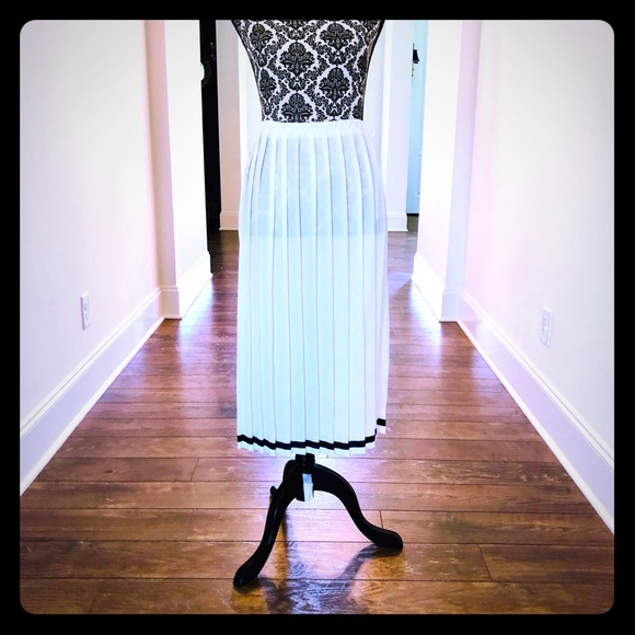 VTG90s/20’sDior cruise 22 look white sheer all around pleat Boston proper skirt - Picture 5 of 10